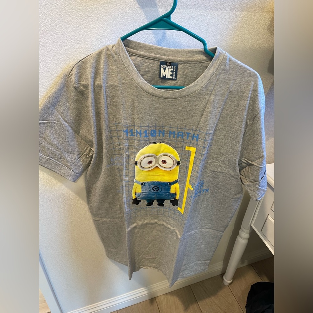 Minion t shirt
